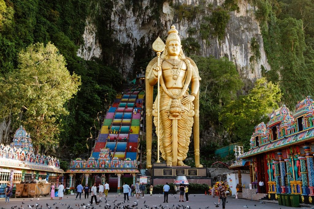 Batu Caves en Malasia al amanecer
