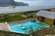 Las piscinas termales súper locales de Pollurinn en los fiordos del oeste