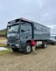 Camión camperizado que te encuentras en las Highlands de Islandia