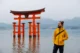 De excursión en la isla de Miyajima viendo el tori flotante