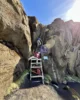 Escaleras en el inicio del trekking Heimaklettur