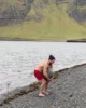 Davi intentando levantar la bola de 75 kg del Atlas Challenge