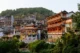 Casas tradicionales en Furong al atardecer