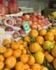 Código para pagar con WeChat Pay en un puesto callejero de fruta