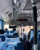 Interior del autobús local que te lleva a Mutianyu