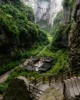 Posada de Tianfu en las entrañas de Three Natural Bridges