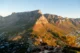Eri con Table Mountain al fondo, un icono de Ciudad del Cabo